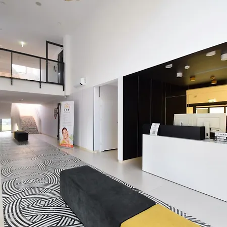 Rentplanet - Solny Apartment *